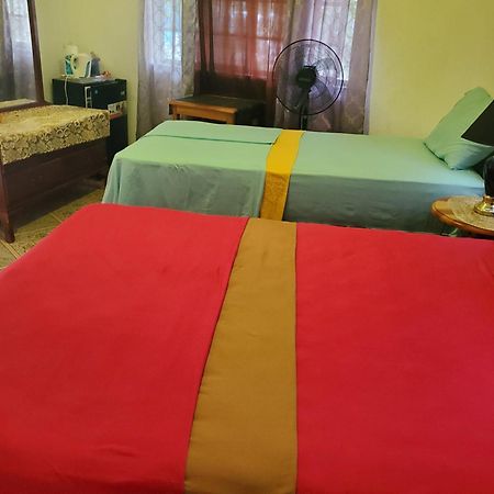 Fay Guest House Negril Bagian luar foto