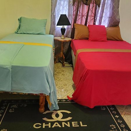 Fay Guest House Negril Bagian luar foto
