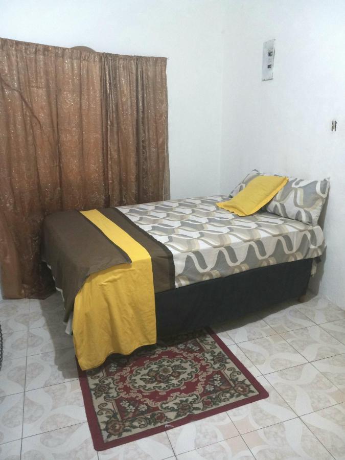 Fay Guest House Negril Bagian luar foto