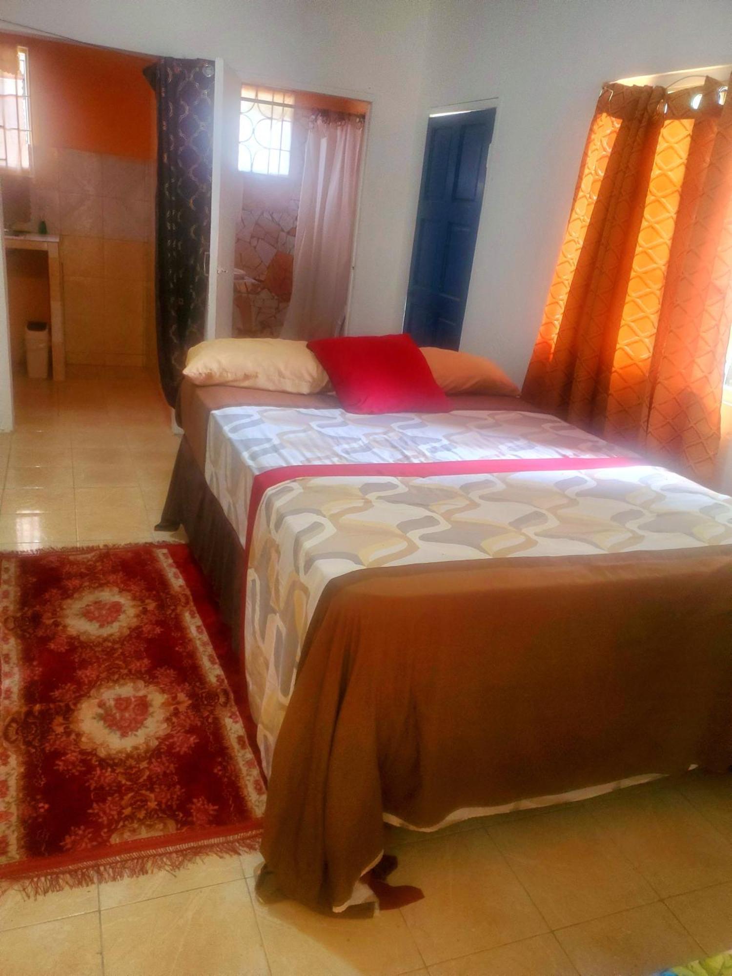 Fay Guest House Negril Ruang foto