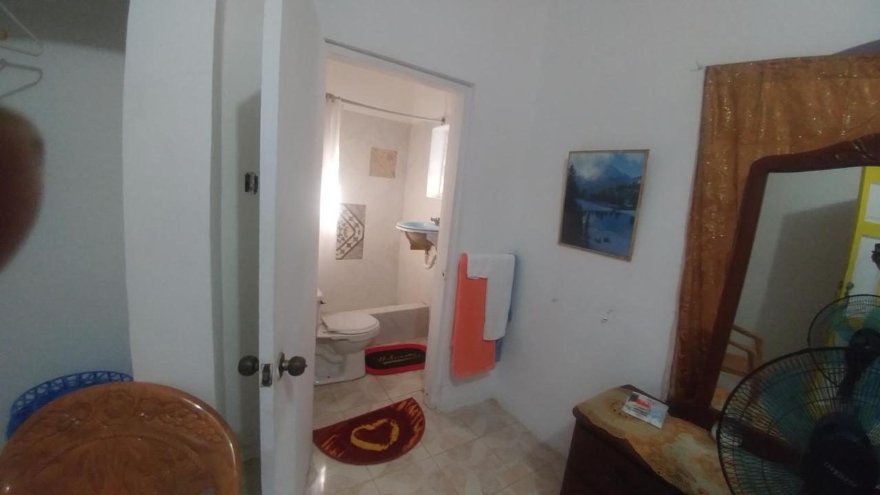 Fay Guest House Negril Bagian luar foto