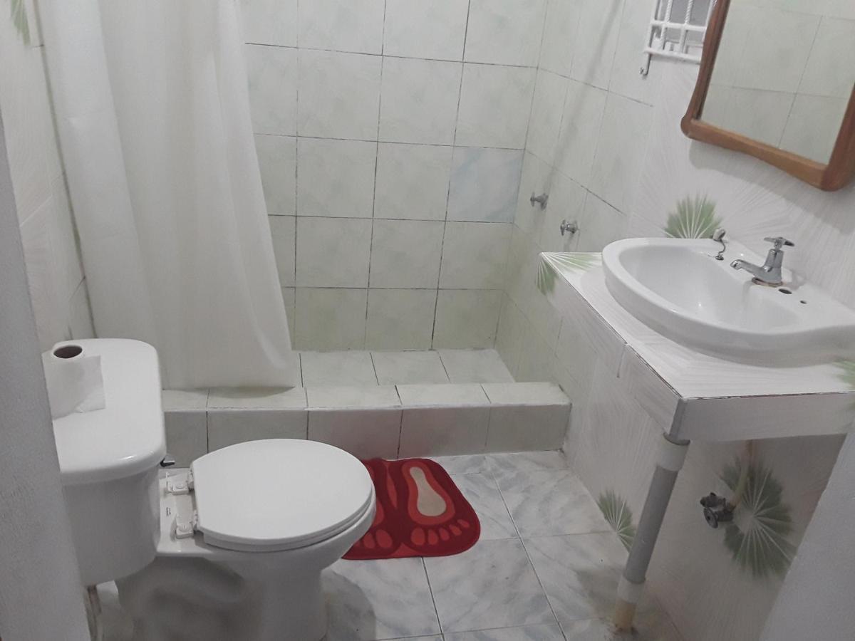 Fay Guest House Negril Bagian luar foto