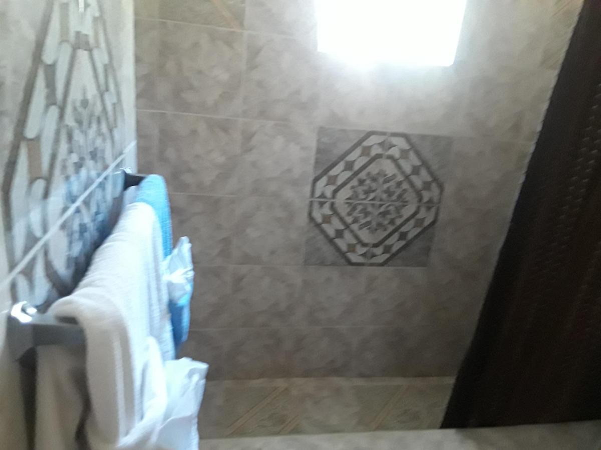 Fay Guest House Negril Bagian luar foto
